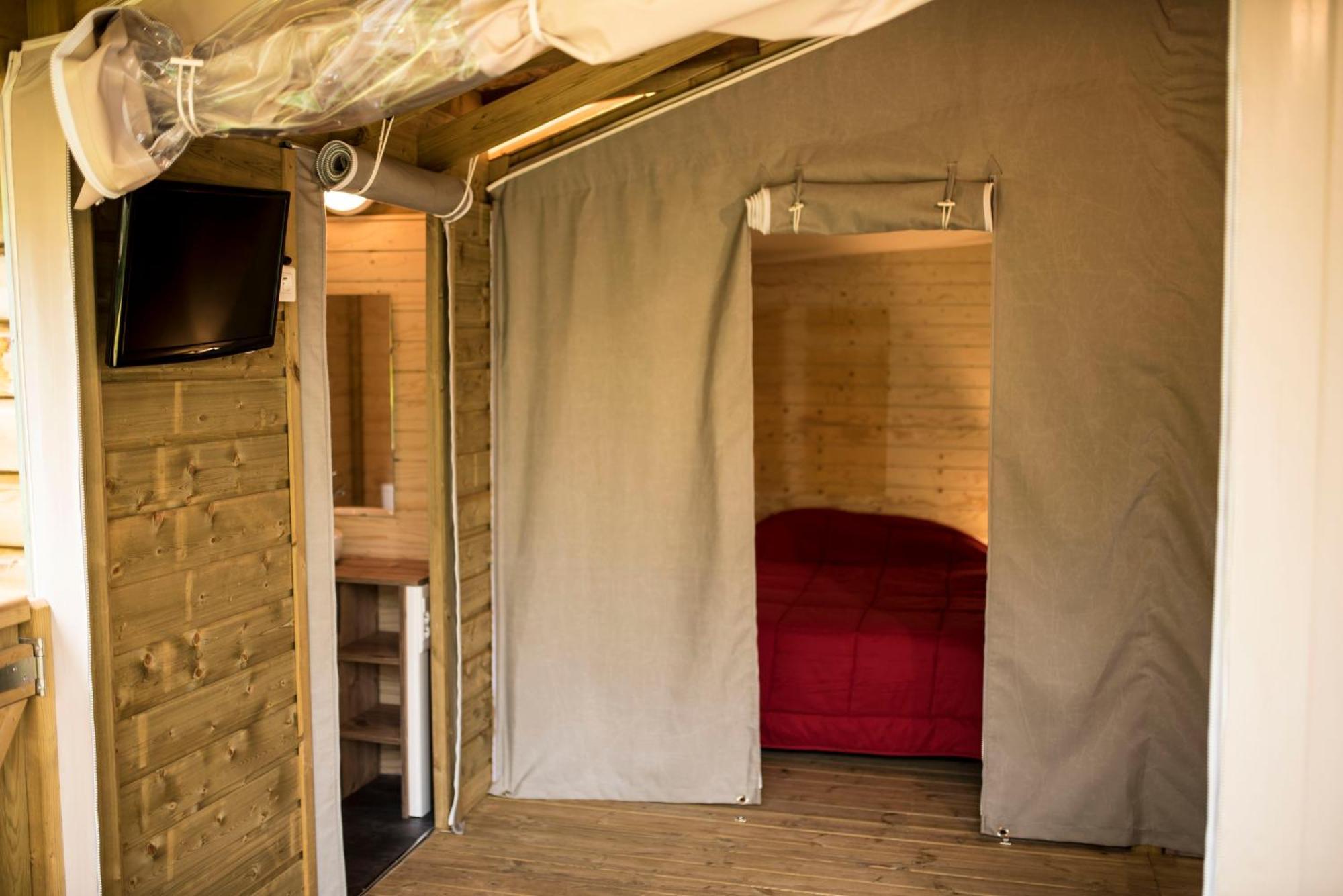 Camping Les Pecheurs Pont-de-Poitte